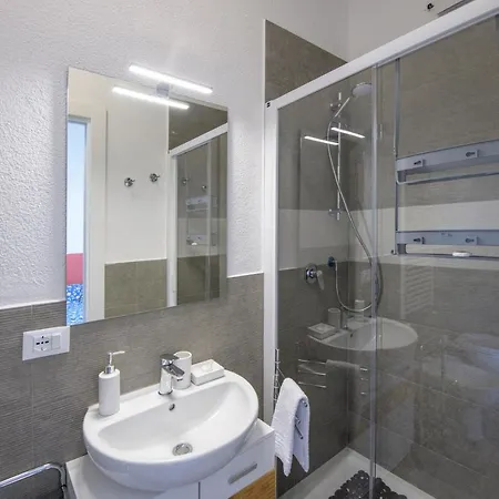 220 - Casa Giulia, 3 Da Letto, 10 Minuti Dal Mare A Piedi