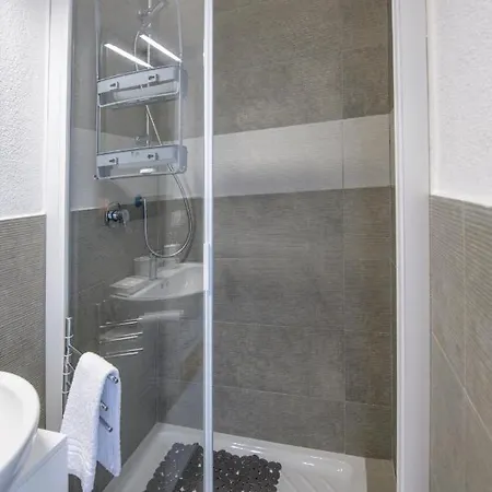 Appartement 220 - Casa Giulia, 3 Da Letto, 10 Minuti Dal Mare A Piedi *